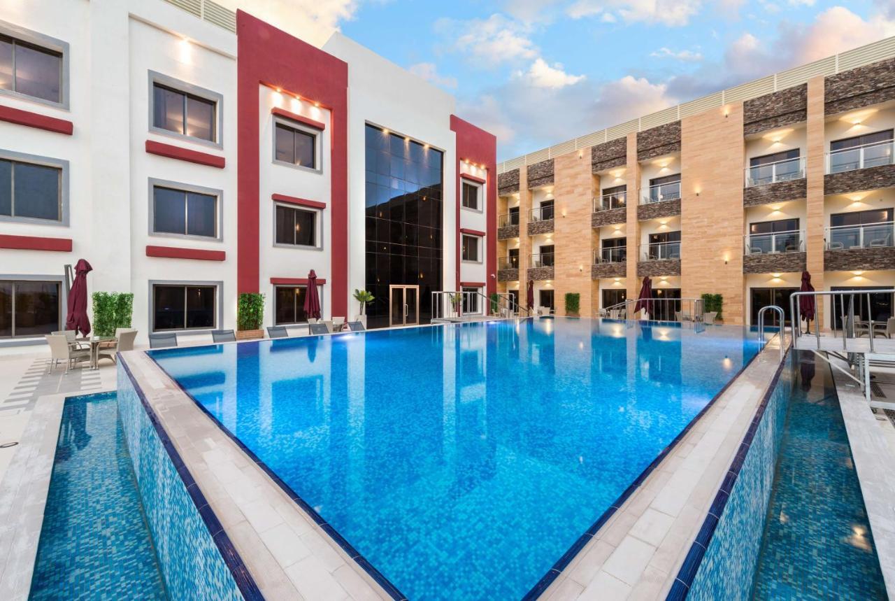 Best Western Plus Al Qurayyat City Center Exterior foto