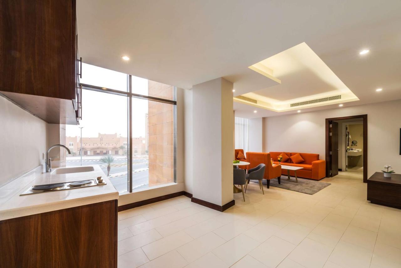 Best Western Plus Al Qurayyat City Center Exterior foto