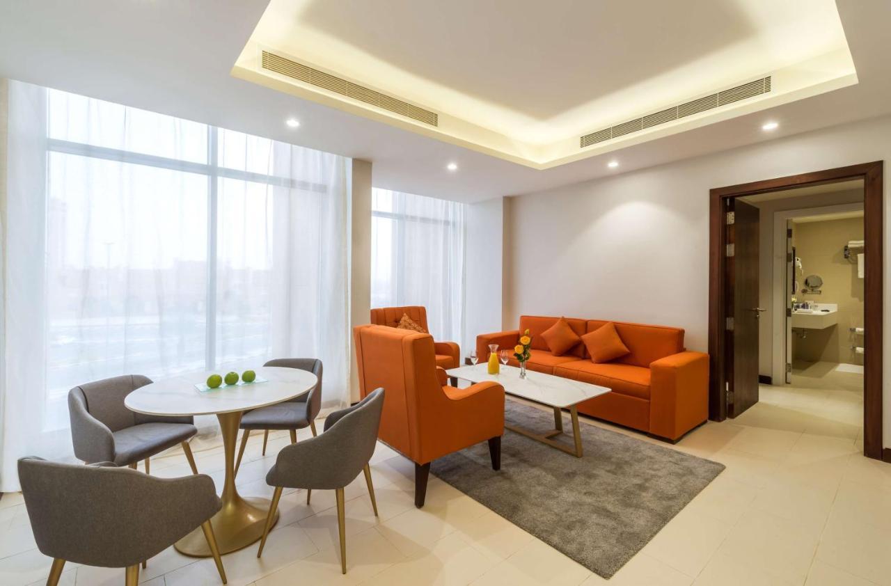 Best Western Plus Al Qurayyat City Center Exterior foto